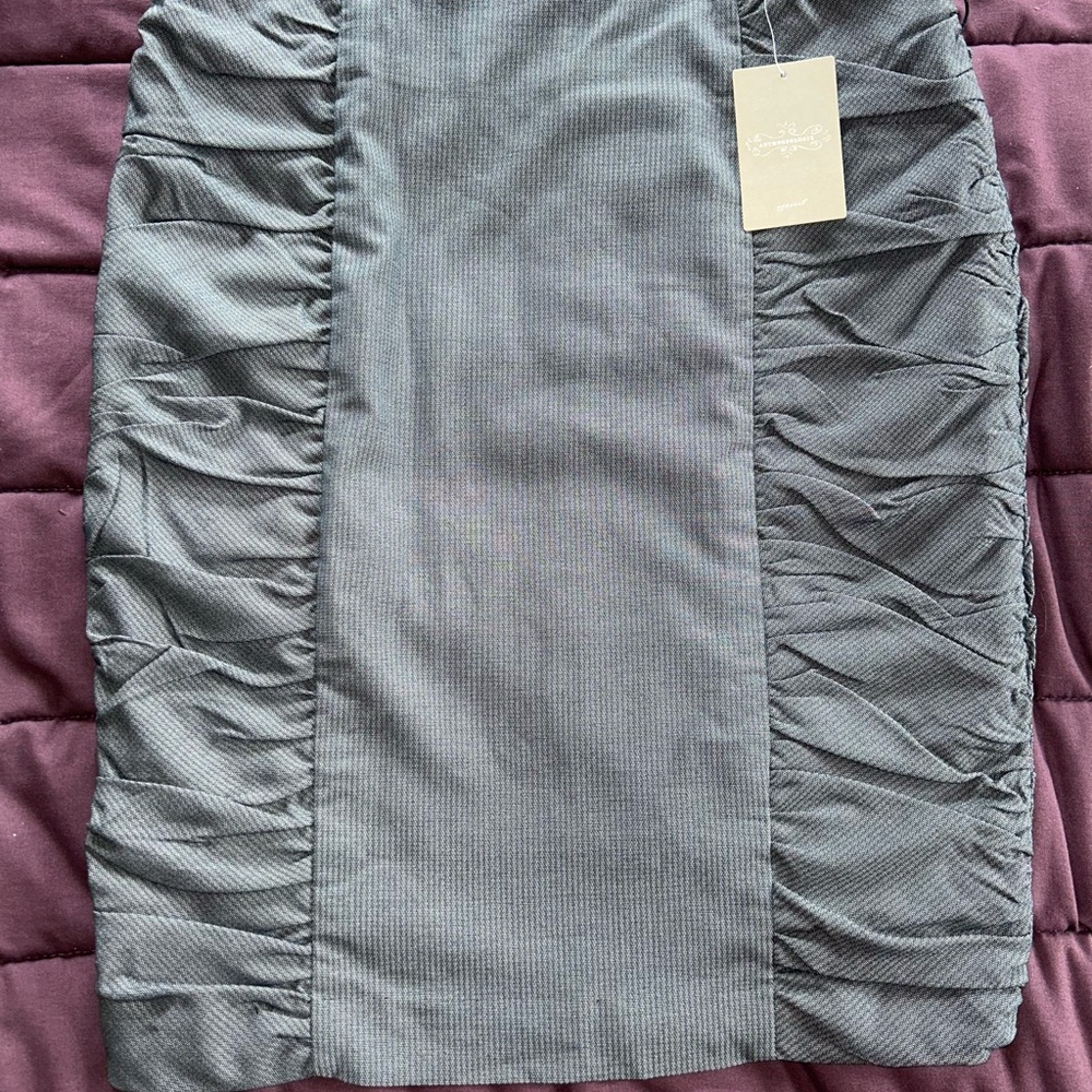 Elegant Anthropologie Gray Ruched Skirt Size 10